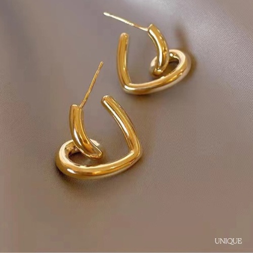 Brinco Coração Dourado Irregular