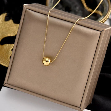 Colar Luxe com Pingente Bola