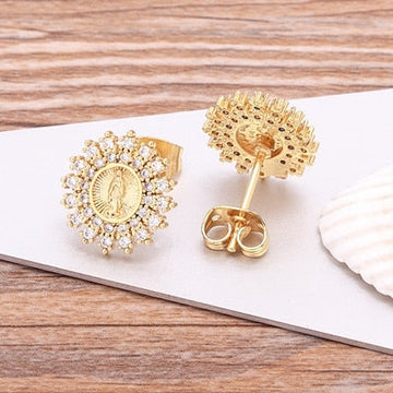Brinco Redondo Virgem Maria Banhado a Ouro 18K