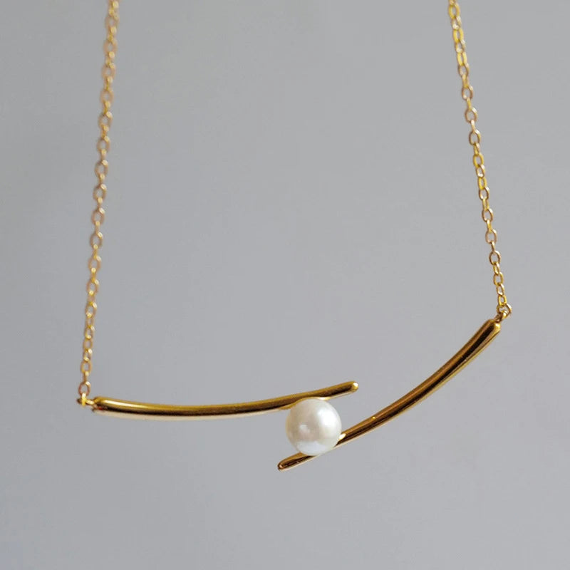 Colar Zircônia Cúbica Detalhes em Moda Minimalista Elegante