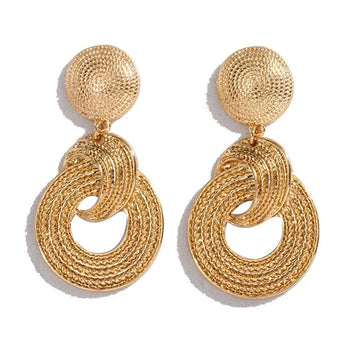 Brinco Dourado Longo