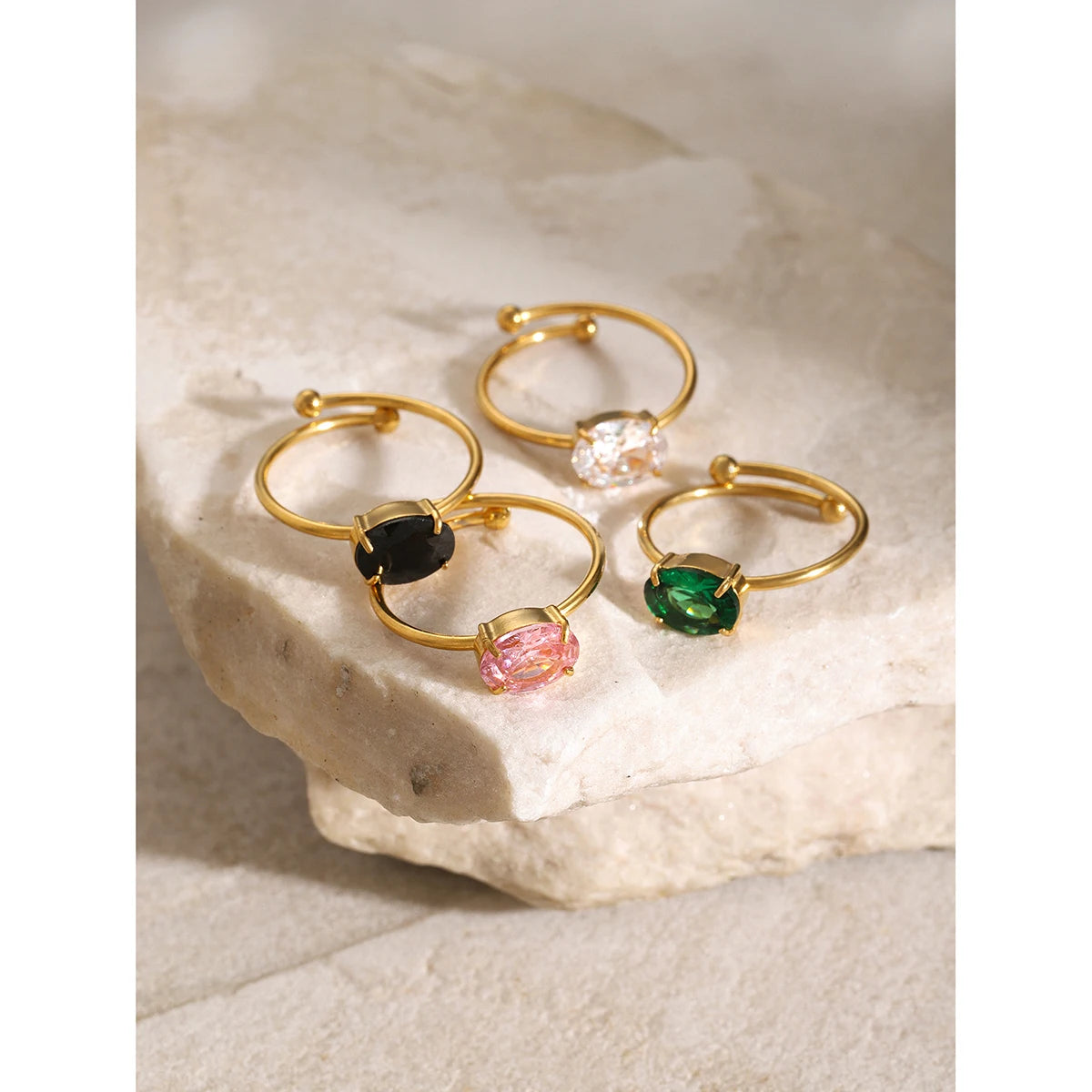 Anel de Ouro 18k Detalhes em Zircônia Diamantes