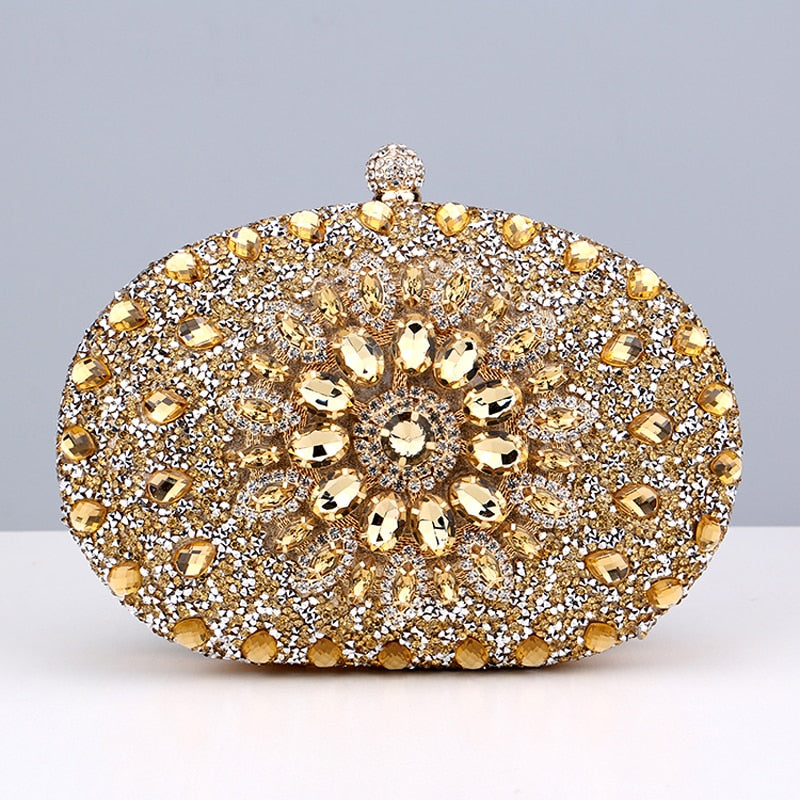 Bolsa Cravejada com Cristais