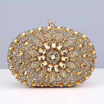 Bolsa Cravejada com Cristais