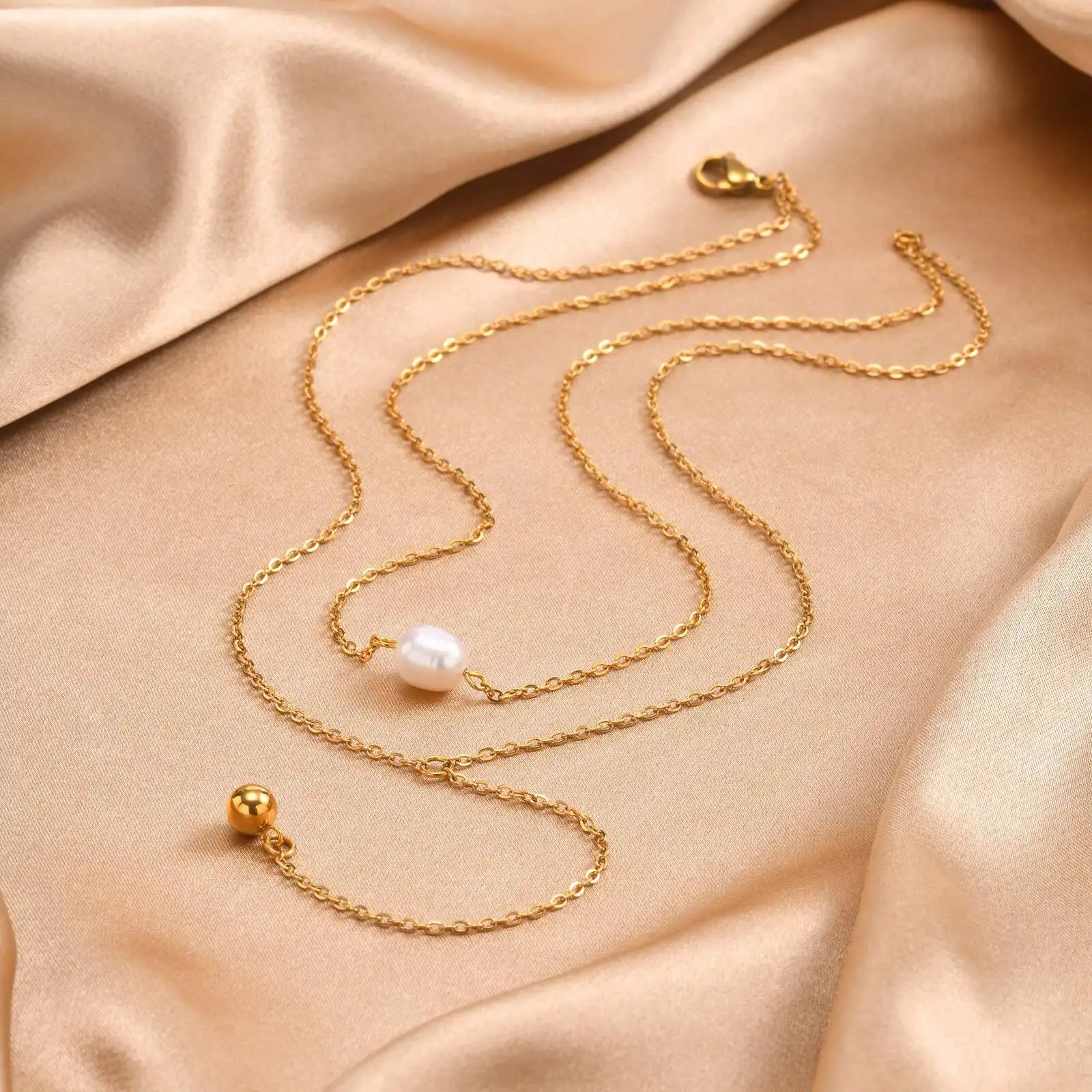 Colar De Ouro em Detalhes de Corrente de Elos