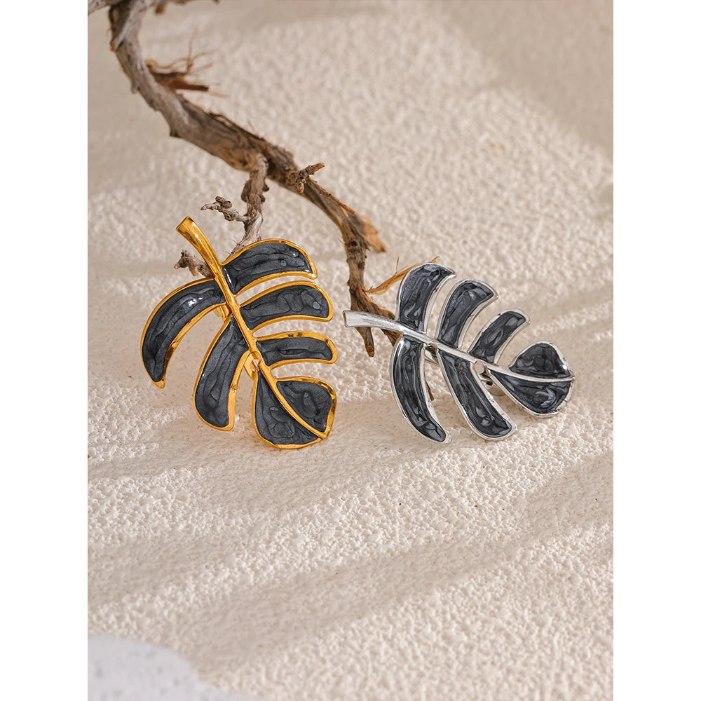Broche Pérola 18k pvd com Detalhes em Folha
