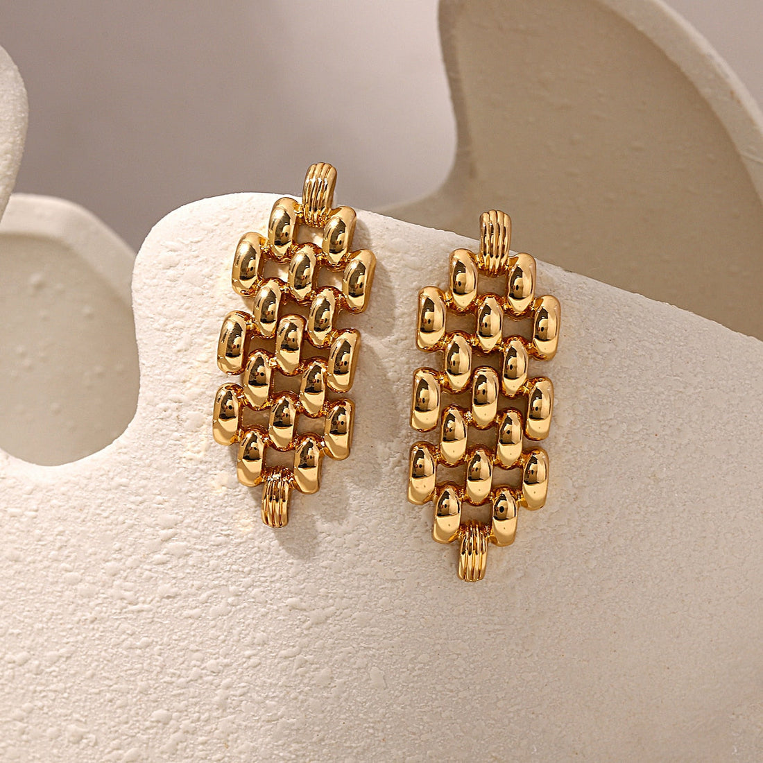 Brinco Longo Dourado