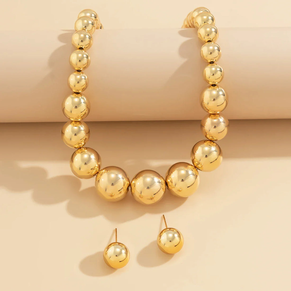 Conjunto Colar e Brincos Bola Dourada