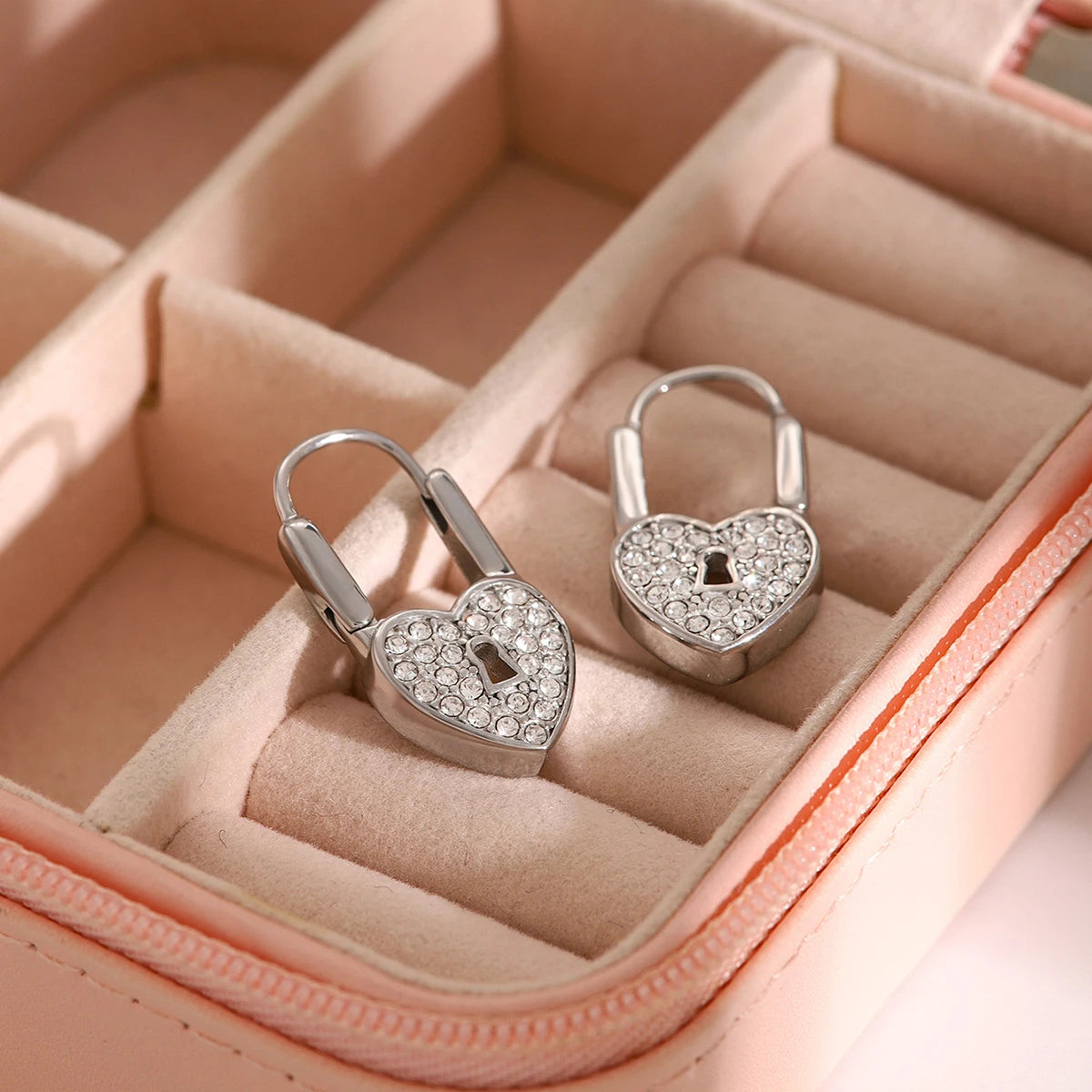 Brinco Aço Inoxidável Detalhes Detalhes Coração Diamante 