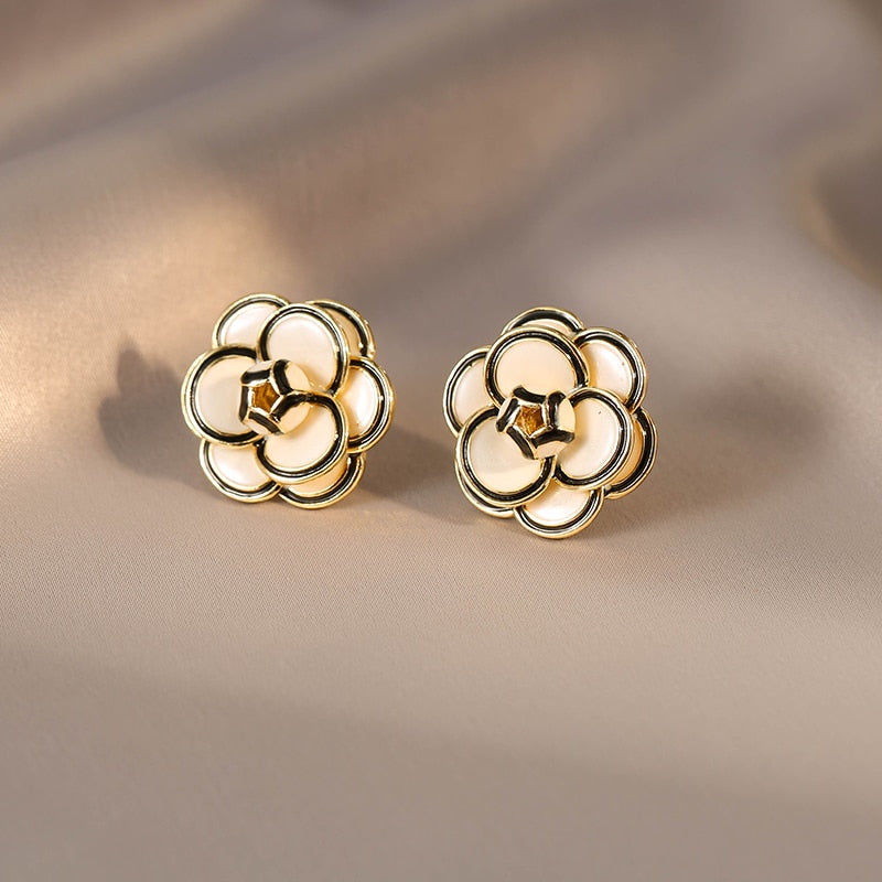 Brinco Flor Camélia