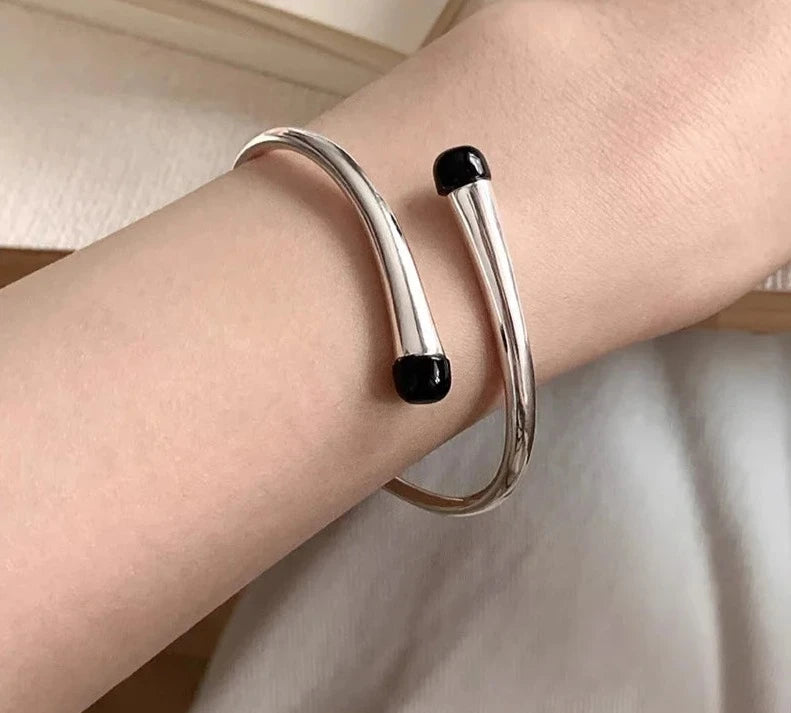 Pulseira Zircônia Preta Cúbica Detalhes Minimalista